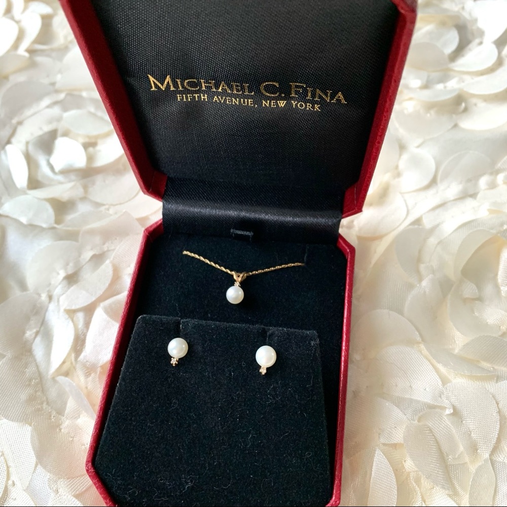 Michael C. Fina Pearl, Diamond, & Gold Jewelry Set